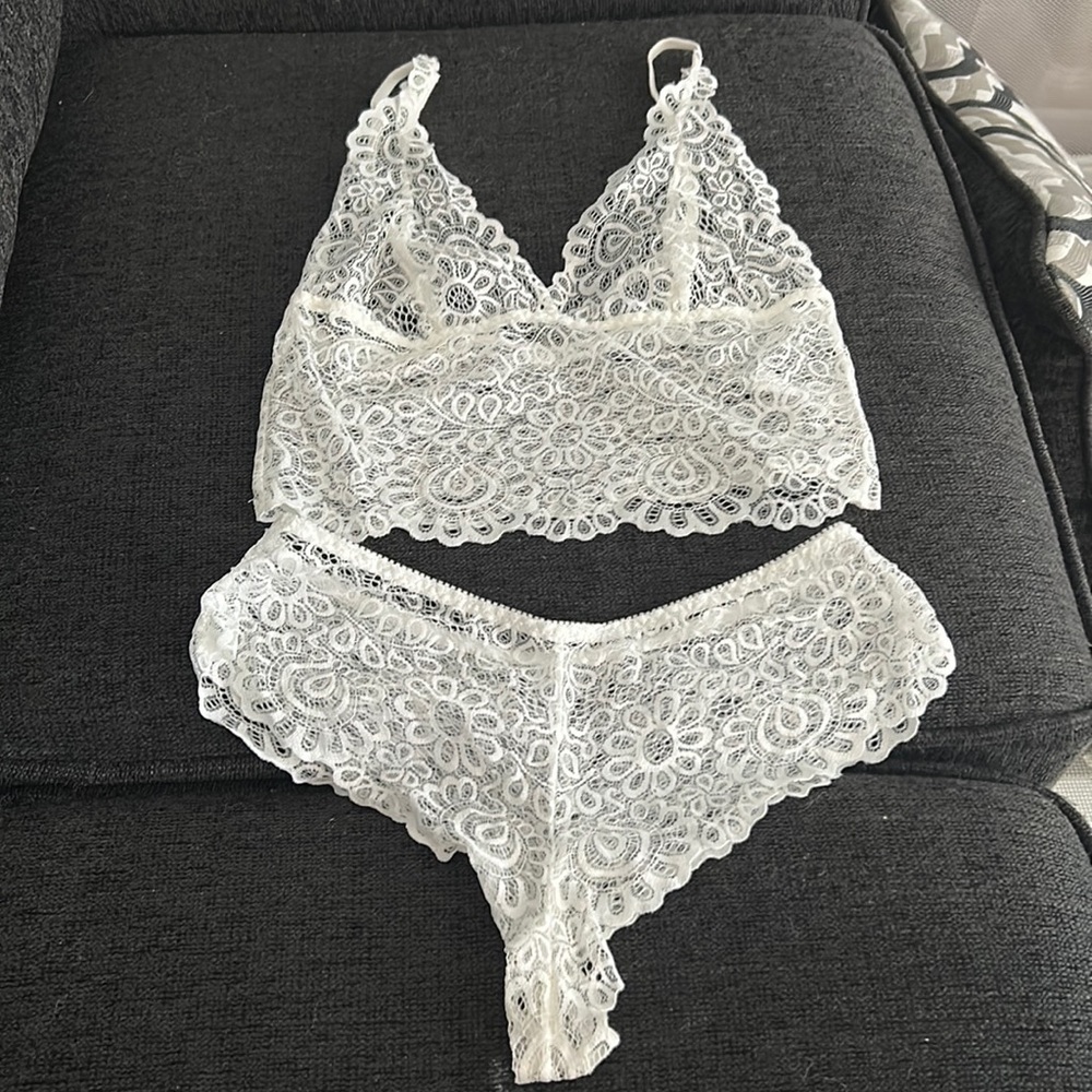 White Lingerie Set Size Medium